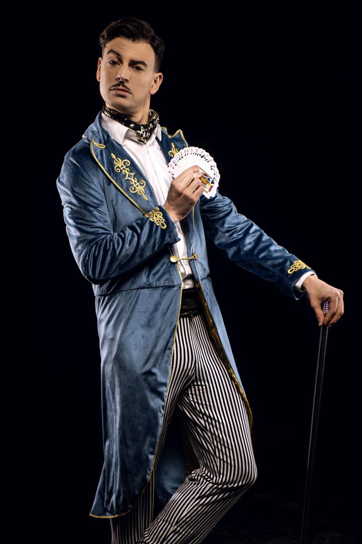 Gyertyán Balázs, bűvész